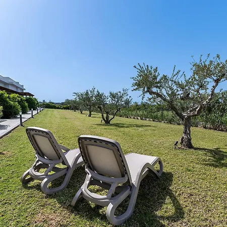 Semesterbostad Olive Tree Garden *