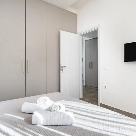 Olive Tree Garden Linopotis