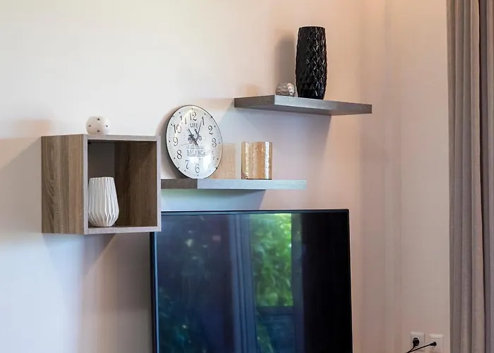 Olive Tree Garden Linopotis