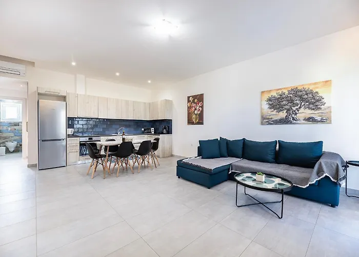 Olive Tree Garden Linopotis