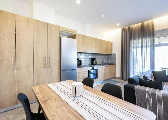 Olive Tree Garden * Linopotis