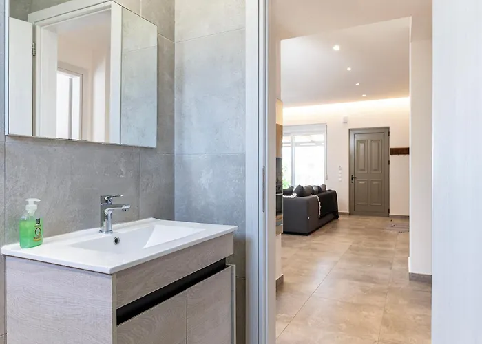 Olive Tree Garden * Linopotis