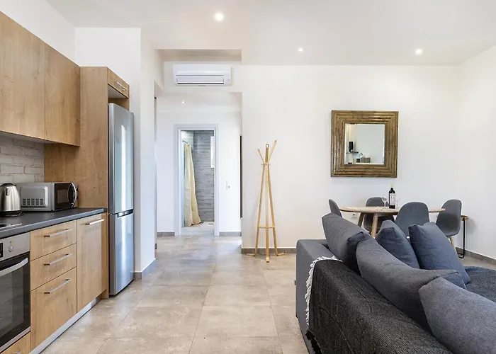 Olive Tree Garden * Linopotis