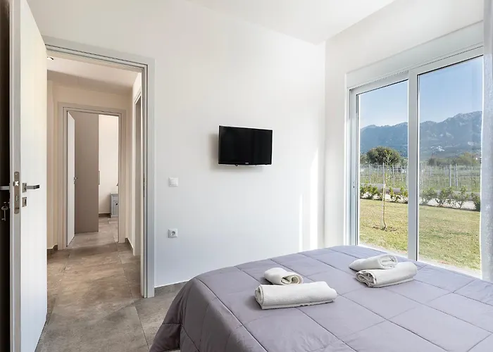 Olive Tree Garden Linopotis